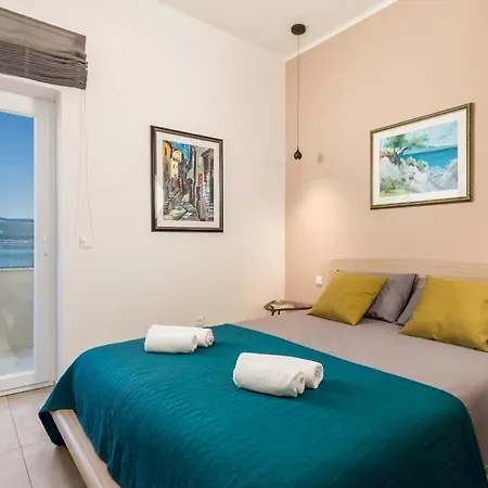 Heni Apartment *