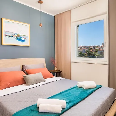 Apartment Heni *