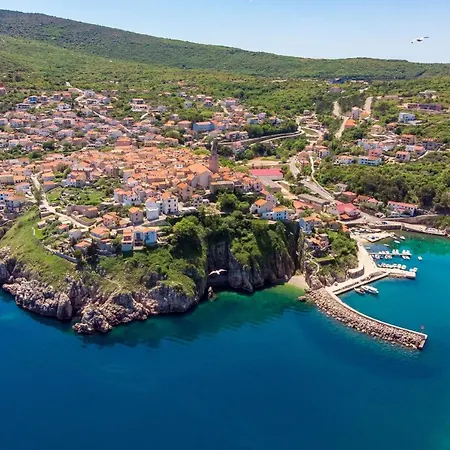 Heni Apartment Vrbnik (Primorje-Gorski Kotar)