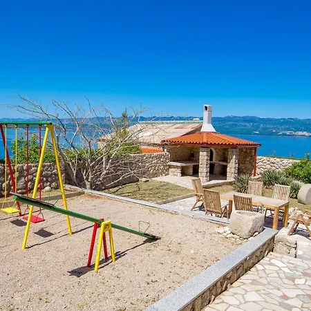 Apartament Heni