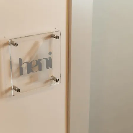 Heni *